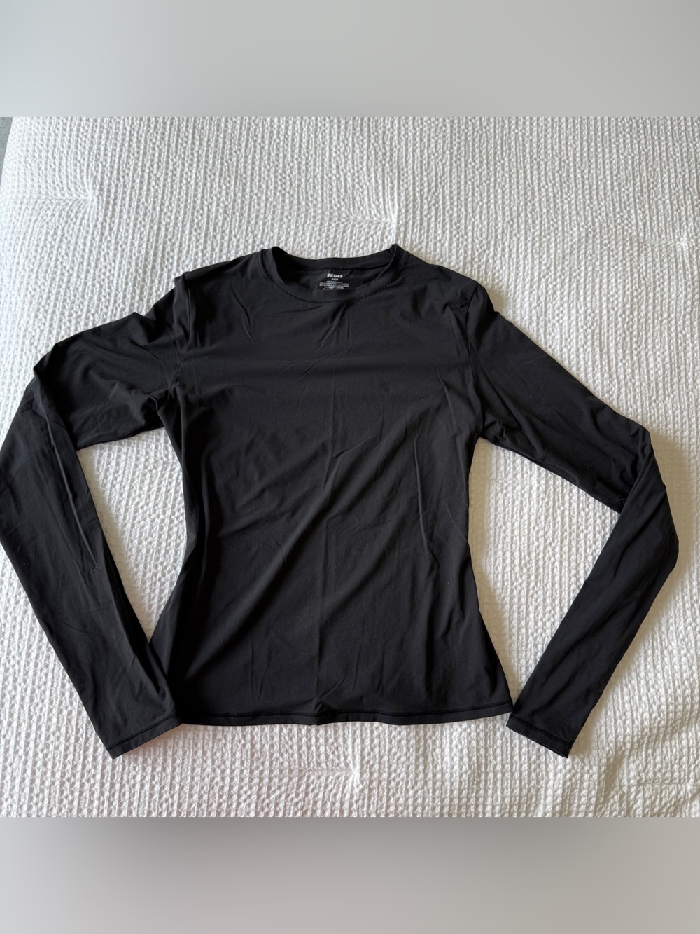 SKIMS FITS EVERYBODY LONG SLEEVE T-SHIRT